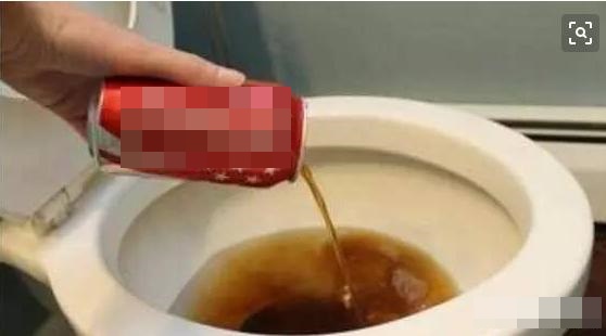 Cách tẩy bồn cầu bị ố vàng lâu ngày mà 90% mọi người không biết-2