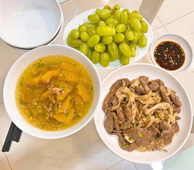 Lê Phương gợi ý thực đơn đạm bạc cả tuần, đặc biệt cuối tuần lại do ông xã đổi gió-3