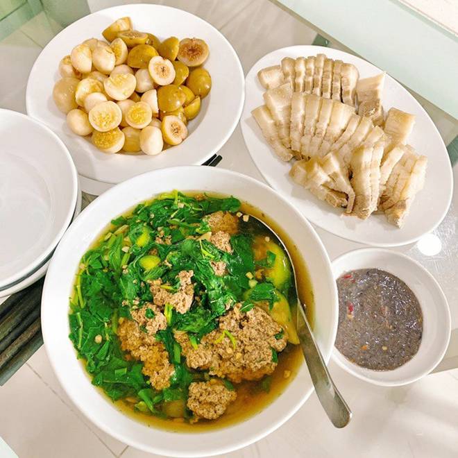 Lê Phương gợi ý thực đơn đạm bạc cả tuần, đặc biệt cuối tuần lại do ông xã đổi gió-4