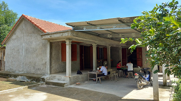 Mâu thuẫn gia đình, nghịch tử dùng dao chém mẹ ruột nguy kịch-2