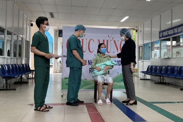 Bệnh nhân 438 tỉnh lại sau một tháng hôn mê-3