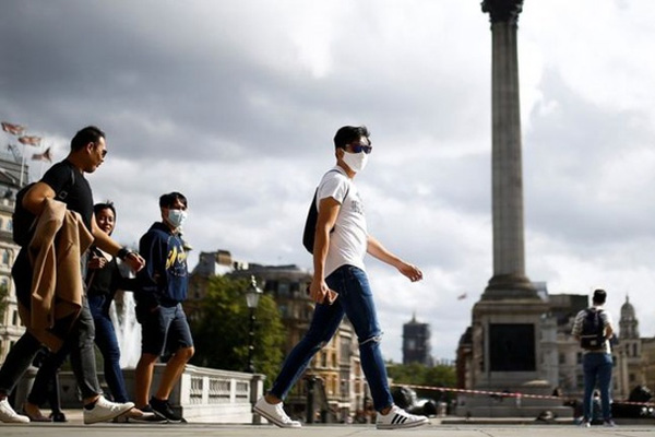 Chuyên gia Anh cảnh báo virus corona sẽ tồn tại mãi mãi-1