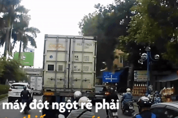 Clip: Đang chạy Dream thấy Wave, người đàn ông nổi lòng tham và pha trộm xe không tưởng-1