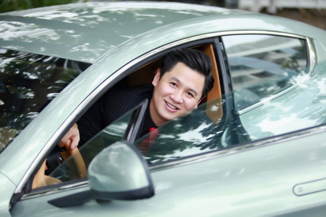 Chân dung đại gia là bố đơn thân, từng có tin đồn với Hoa hậu Phạm Hương-2