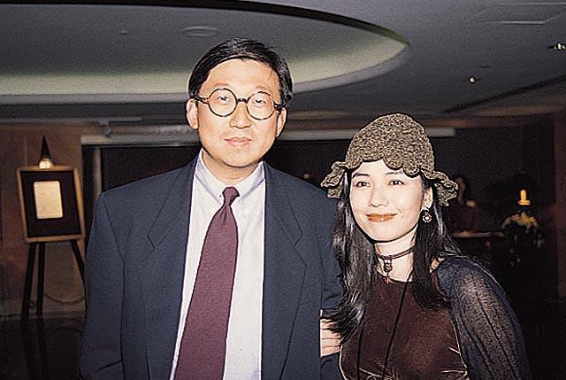 Mỹ nhân có vẻ đẹp xưa nay hiếm bị Thành Long lừa dối: Cuộc sống hiện tại ra sao?-6