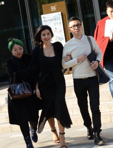 Mỹ nhân có vẻ đẹp xưa nay hiếm bị Thành Long lừa dối: Cuộc sống hiện tại ra sao?-10