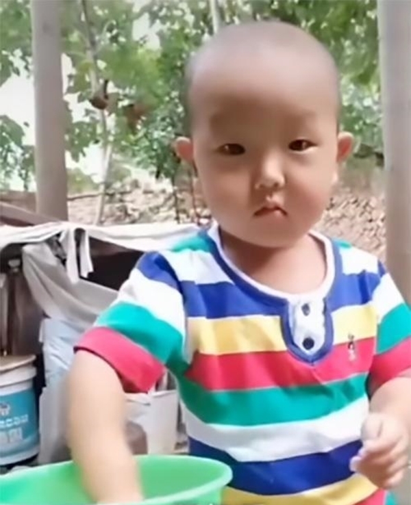 Con bú mẹ hoàn toàn nhưng tăng cân quá nhanh, mẹ bèn cai sữa sớm và kết quả ai thấy cũng ngạc nhiên-4