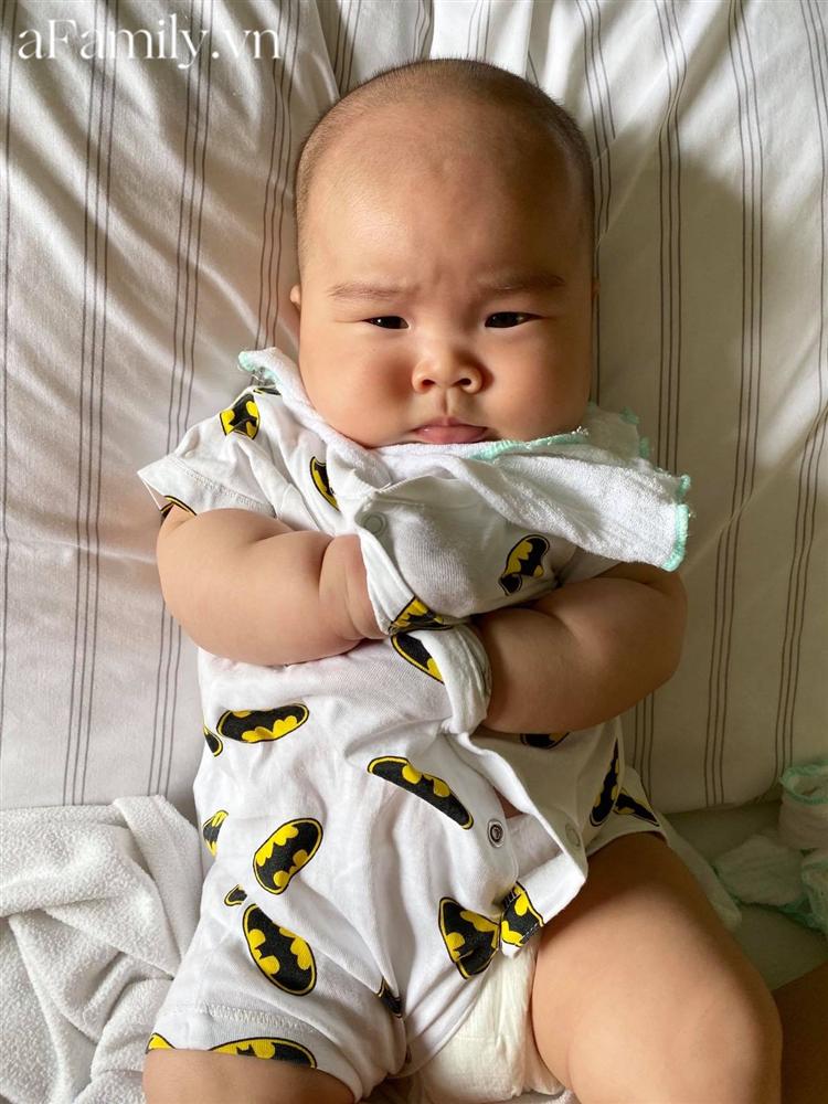 Lúc mang thai quạo suốt ngày, đẻ xong nhìn mặt con bà mẹ chỉ biết thốt lên: Đúng là kết quả một thai kỳ hằn học-4