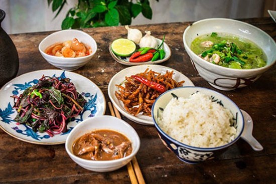 Đây là sai lầm nghiêm trọng khi ăn cơm của nhiều phụ nữ, không mau thay đổi bạn sẽ tăng cân nhanh và mắc đủ thứ bệnh