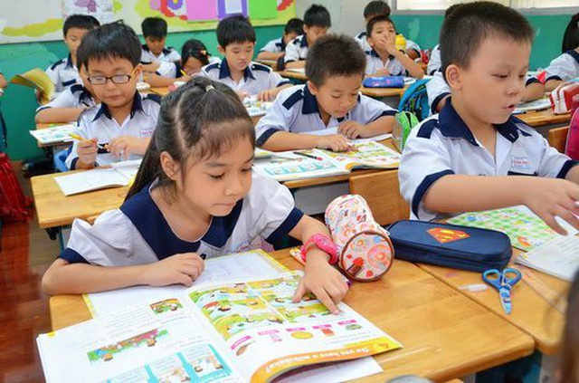 Dạy trực tuyến SGK lớp 1 mới, giáo viên lo vỡ trận-1