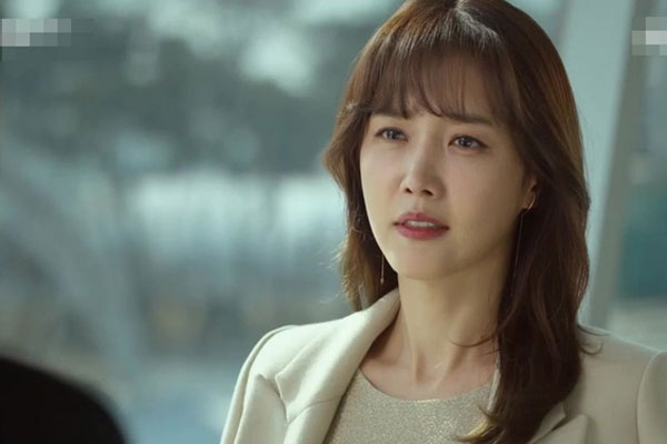 Vừa về đến nhà, mặt anh rể hầm hầm giận dữ, tôi nghe lén cuộc trò chuyện của anh chị để rồi đánh rơi cả mâm cơm-2