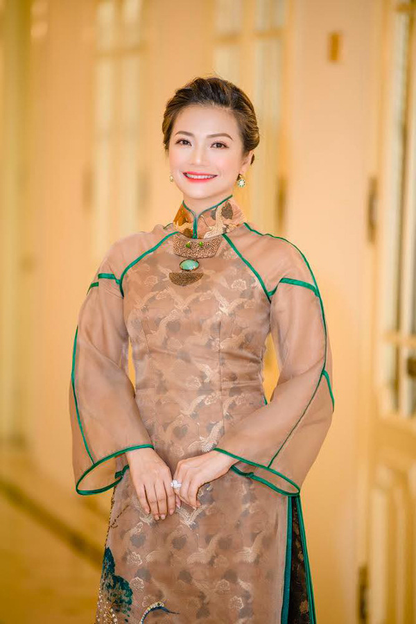 Nhan sắc trẻ trung, nóng bỏng của Kiều Anh Phía trước là bầu trời ở tuổi U40-10