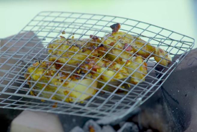 Đến nhà Nhã Phương chơi, Thuý Ngân được Trường Giang đích thân vào bếp, đãi thịt ú ụ-20