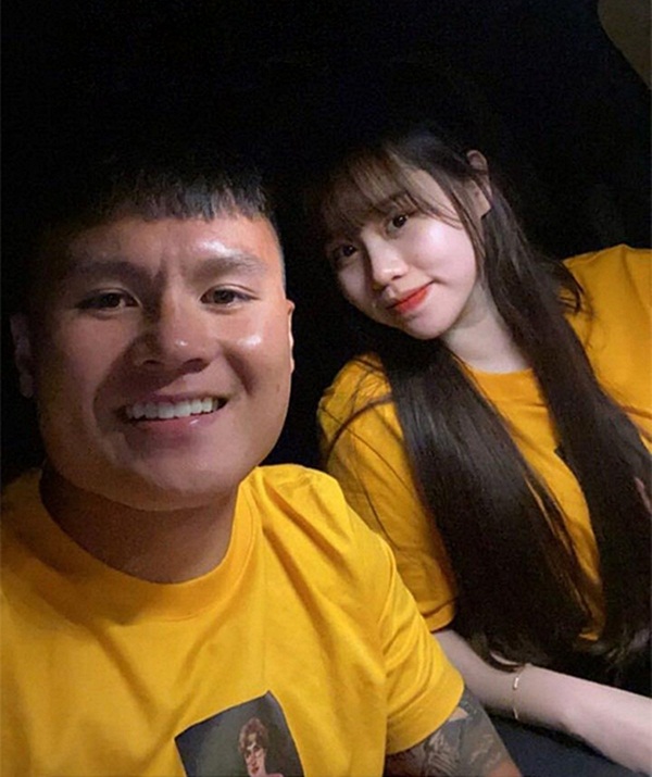 Được đồn đại là rich kid du học Singapore, là tiểu thư con nhà giàu nhưng Huỳnh Anh khiến dân tình tò mò không biết làm công việc gì, 3 tháng yêu chỉ đi theo Quang Hải?-3