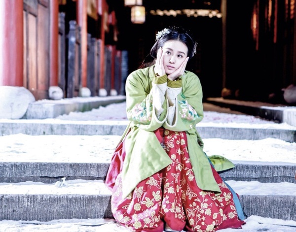 Nàng phi tần chết đói ở tuổi 18: Mang thai hơn 10 tháng chưa sinh nên bị tống vào biệt cung, sau đó bị hoạn quan hãm hại thê thảm-2