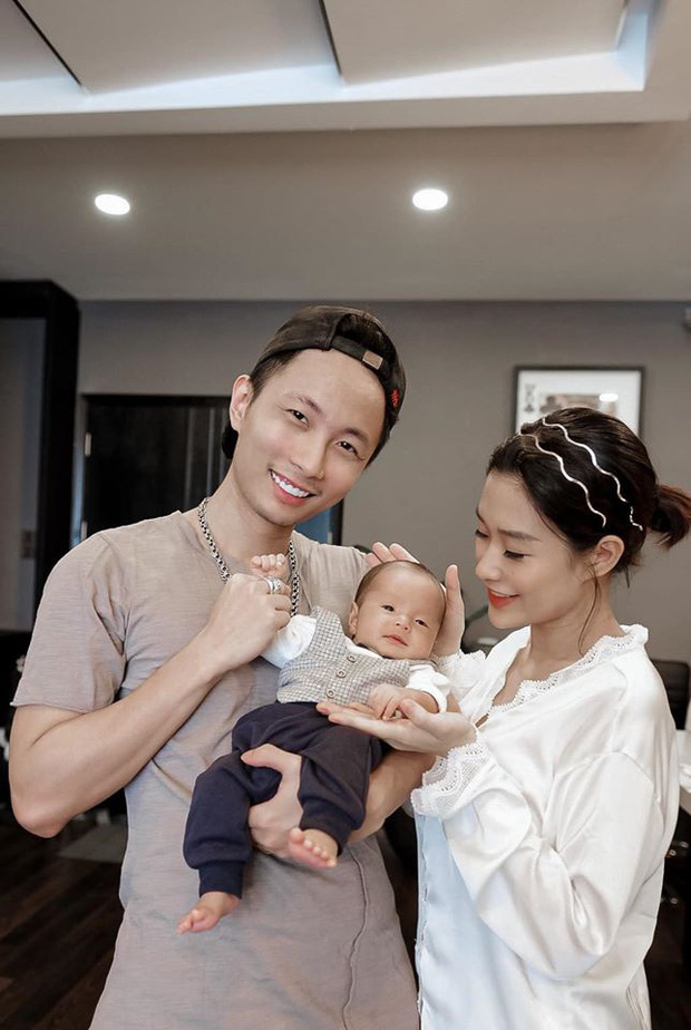 Cuộc sống hôn nhân hội rapper hot nhất Vbiz: Tiến Đạt yên bề ở cơ ngơi hoành tráng, Suboi - Rhymastic khác 180 độ so với Rap Việt-19