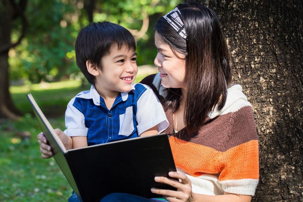 Bố mẹ tích cực làm 8 điều này thì con chẳng mấy chốc thông minh vượt trội, điều cuối cùng gia đình giàu có nào cũng đang áp dụng-4