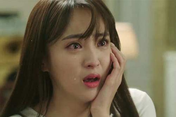 Nhờ sếp đóng giả làm người yêu đi đám cưới tình cũ, ai ngờ tôi ăn trái đắng giữa hôn trường-2