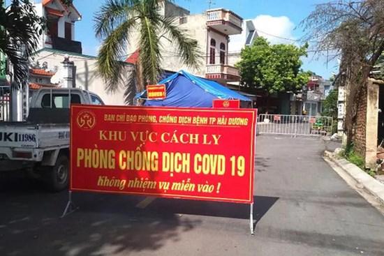 Hải Dương: 3 thành viên trong gia đình nhiễm Covid-19, bán cửa hàng tạp hóa