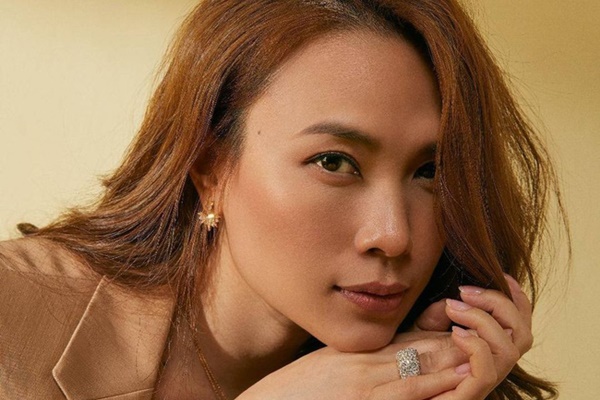 Tan chảy với hình ảnh Mai Tài Phến ôm đàn guita, thủ thỉ nhắn nhủ tới ai đó: Cảm giác trong anh bây giờ có lẽ hơn cả yêu-4