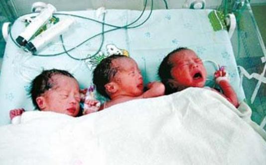 Bà nội hứa sinh cháu trai thưởng 200 triệu, đến khi nhận cháu mặt bà tái nhợt, con dâu thì cười hả hê-2