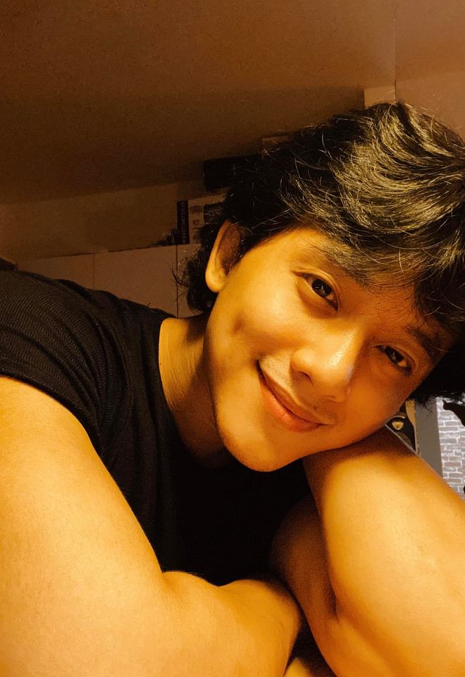 Tan chảy với hình ảnh Mai Tài Phến ôm đàn guita, thủ thỉ nhắn nhủ tới ai đó: Cảm giác trong anh bây giờ có lẽ hơn cả yêu-3