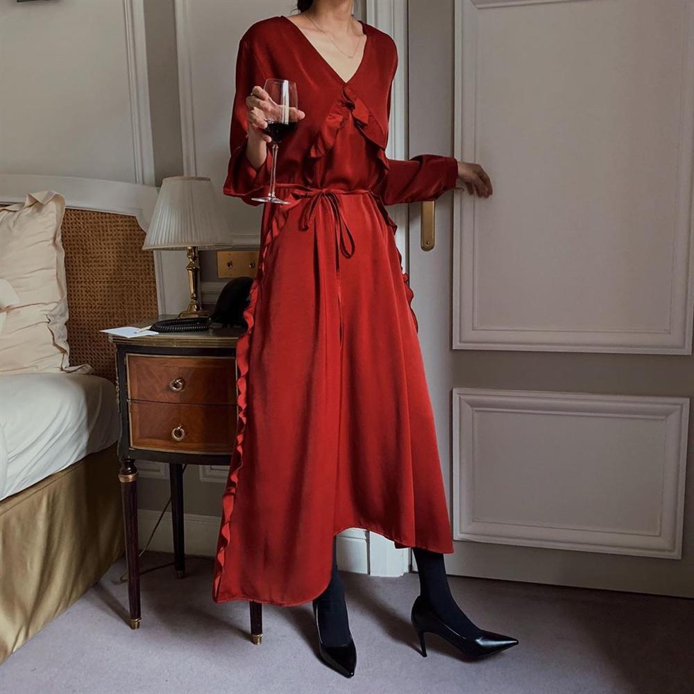 5 gam màu đẹp mỹ mãn, chỉ chờ thu sang là chị em sắm sửa váy áo liền tay-12