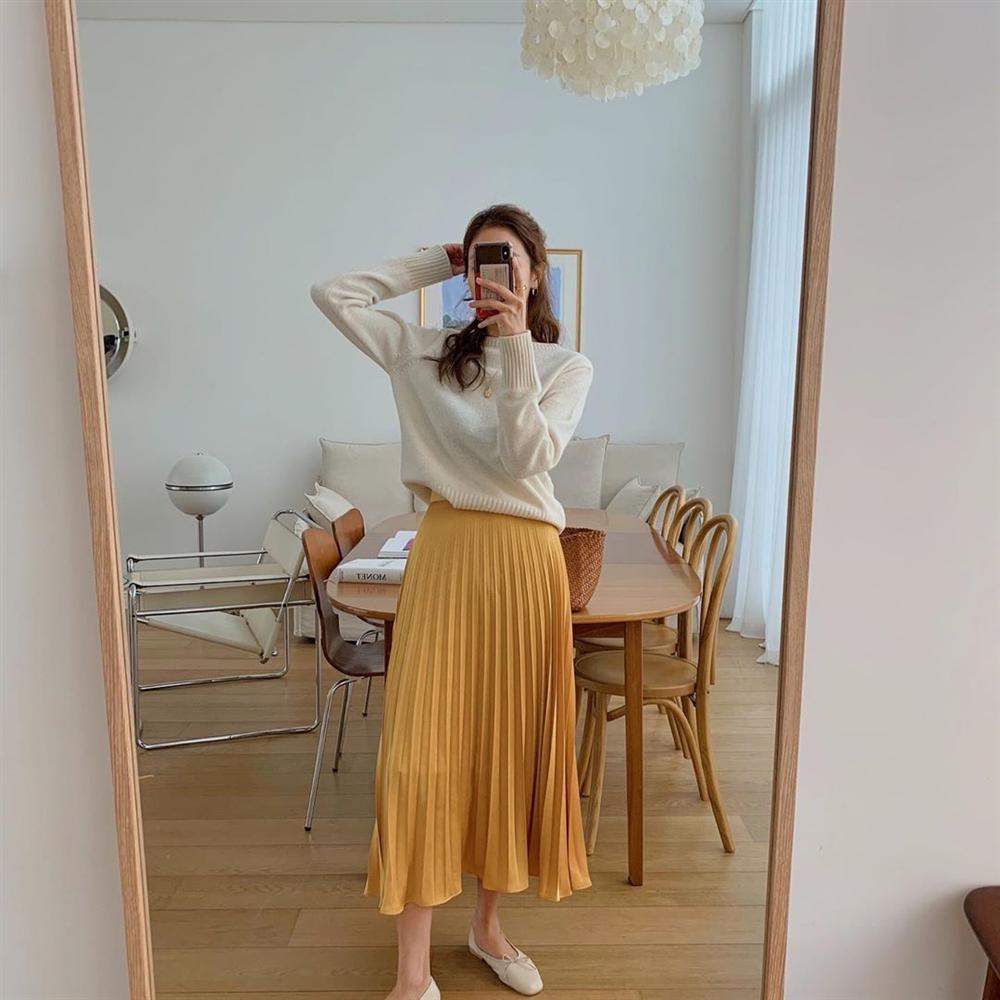 5 gam màu đẹp mỹ mãn, chỉ chờ thu sang là chị em sắm sửa váy áo liền tay-16