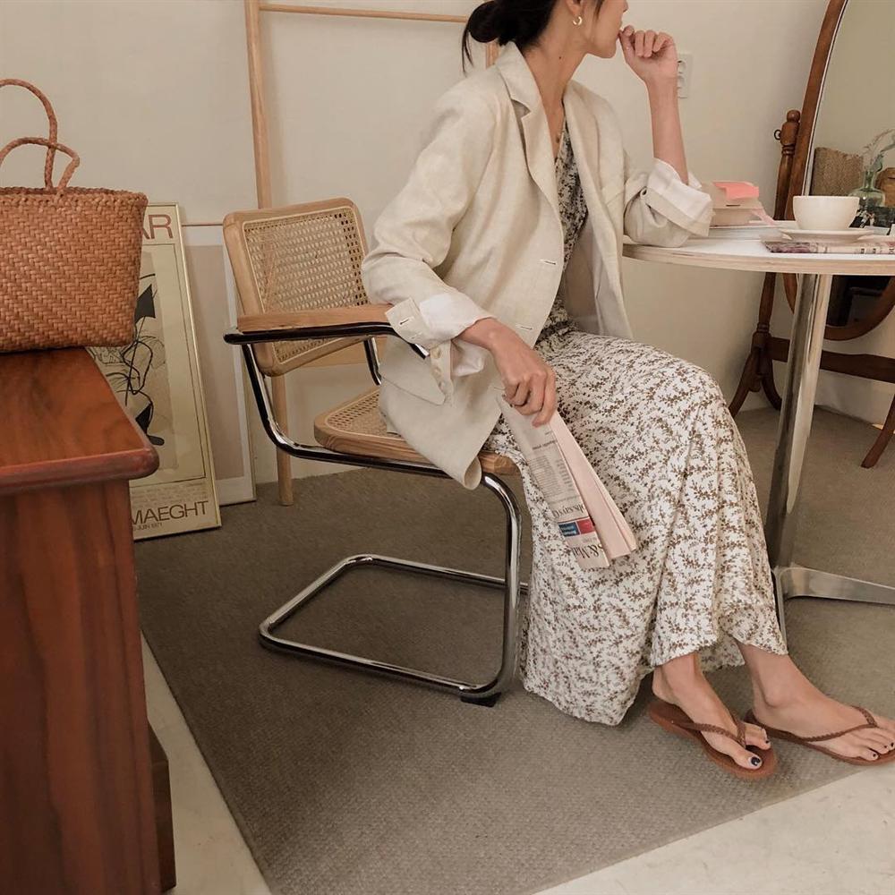 5 gam màu đẹp mỹ mãn, chỉ chờ thu sang là chị em sắm sửa váy áo liền tay-17