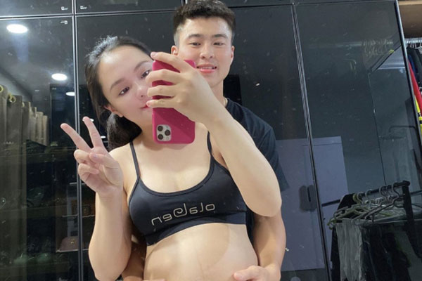 Duy Mạnh vừa hạnh phúc khoe vợ chồng đón con trai đầu lòng sau 7 tháng kết hôn-3