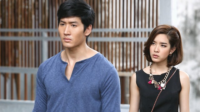 Mẹ chồng ở quê sửa nhà, tôi xởi lởi ủng hộ ngay 100 triệu, cứ tưởng chồng sẽ tự hào về vợ, ai ngờ anh quăng nát bộ ấm chén rồi đòi ly hôn-1