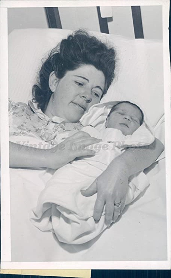 Câu chuyện kì lạ về người phụ nữ mang thai 12 tháng, đứa trẻ sinh ra khỏe mạnh bình thường nhưng lại khiến nhiều người hoài nghi-2