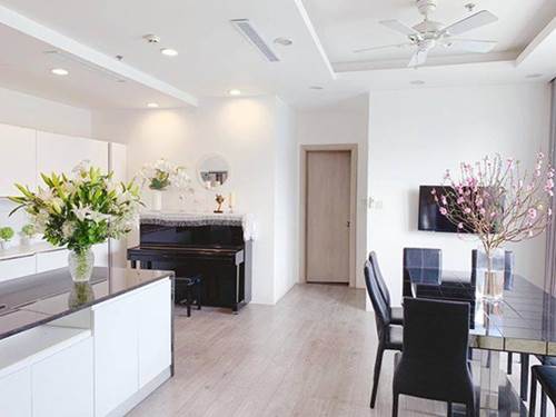 Mỹ nhân lấy đại gia hơn 12 tuổi, đi đẻ được tặng quà 4 tỷ, ở nhà ven Hồ Tây-6