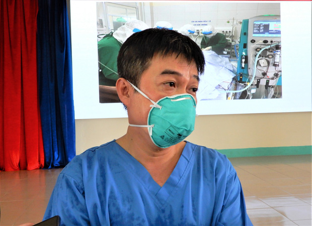 Bệnh nhân 416 đông đặc 2 phổi, nặng hơn cả bệnh nhân 91 phi công người Anh-2