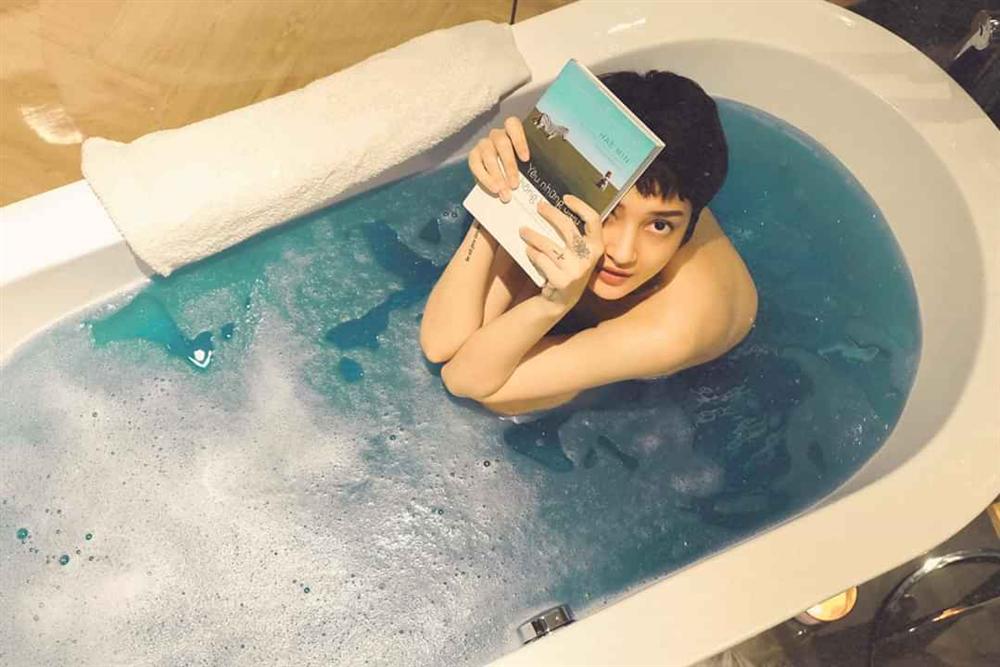 Bảo Anh lại tạo bão với hình bán khỏa thân gợi cảm đến từng centimet-4