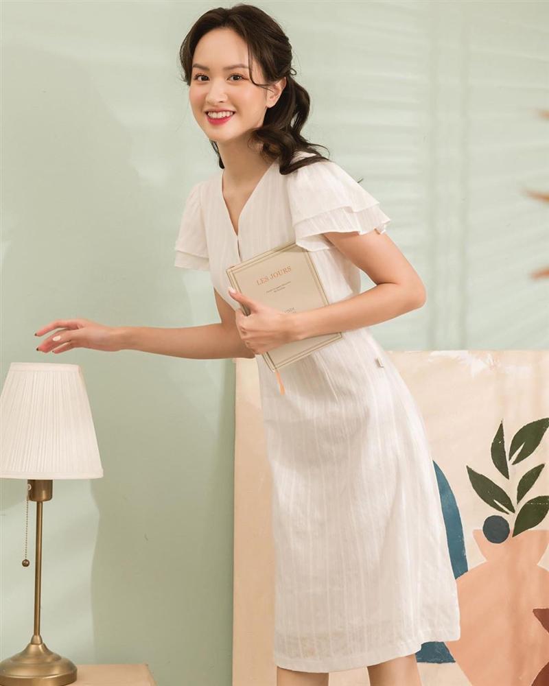 10 mẫu váy liền diện đi chơi cũng xinh mà đi học cũng ổn, cứ sắm theo thì đố ai chê được style của bạn-1