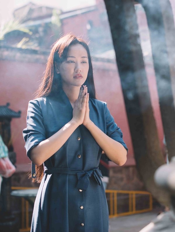 Dù chẳng ai bảo ai nhưng hễ vướng scandal, celeb Việt lại kéo nhau làm việc này-12