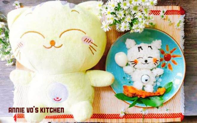 Mẹ làm cơm đĩa quá đẹp, con thương bạn chẳng dám ăn, mẹ đành xới bát khác-12