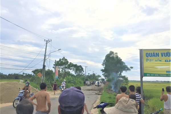 Cận cảnh hiện trường vụ nổ khiến nữ nhân viên ngân hàng tử vong-10