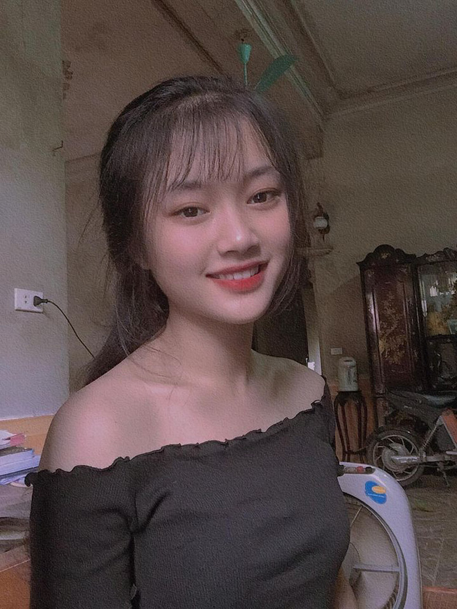 Cô bạn xinh như hot girl đạt 3 điểm 10 thi tốt nghiệp: Bố mất sớm, gia đình cận nghèo, thức học đến 6h sáng-7