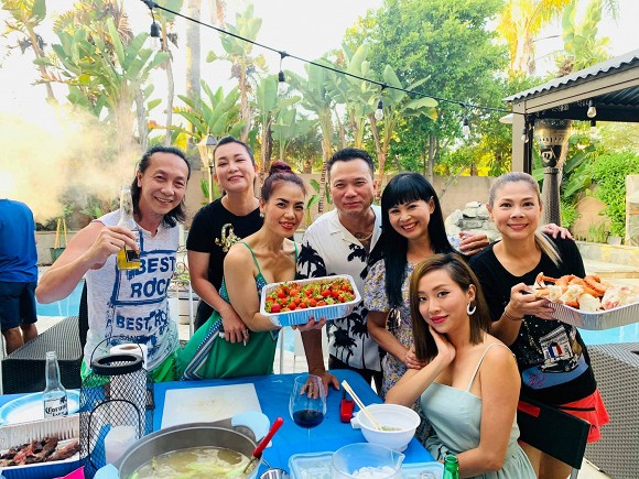 Thanh Thảo và bạn bè đến thăm nhà ca sĩ Minh Tuyết tại Mỹ-4