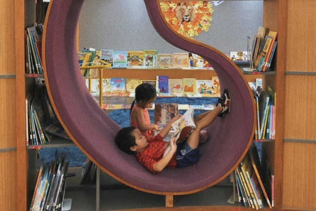 Hành động đặc biệt của cậu cả nhà Hà Tăng với ngư dân khi ra biển khiến ai cũng nể phục cách dạy con của nữ diễn viên-4