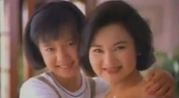 23 năm sau vụ con gái nữ diễn viên đình đám Hoa ngữ bị bắt cóc và cưỡng dâm đến tử vong: Người mẹ khóc mỗi ngày, chảy cả máu ở mắt và tai-2