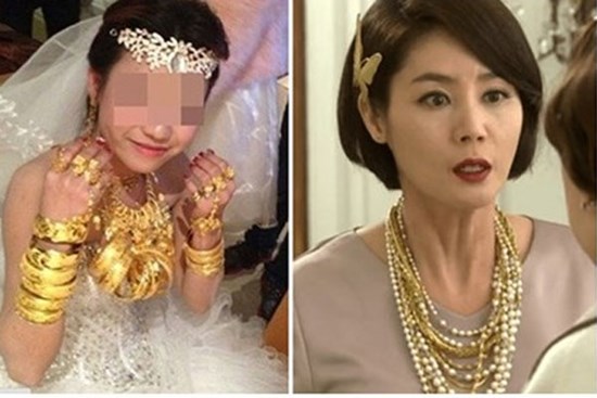 Đêm tân hôn mẹ chồng đập cửa đòi vàng, tôi cười tươi chỉ vào thùng rác khiến bà run rẩy
