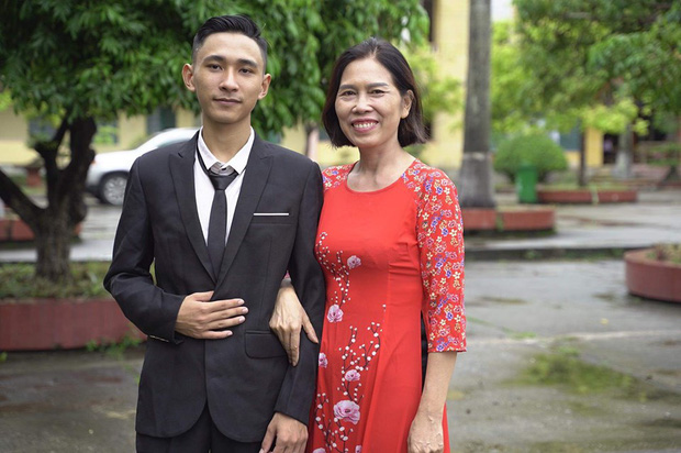 Chàng thợ may quê Thái Bình nghiện game, bỏ học 3 năm trở thành Thủ khoa toàn quốc khối A 29,75 điểm-2