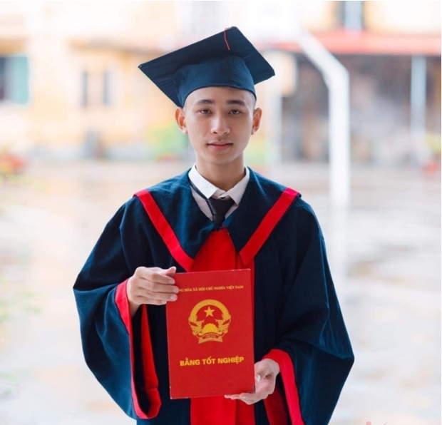 Chàng thợ may quê Thái Bình nghiện game, bỏ học 3 năm trở thành Thủ khoa toàn quốc khối A 29,75 điểm-1