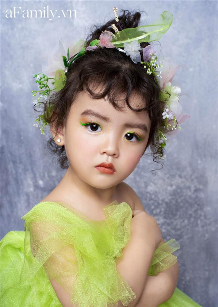 Có con gái thì thích ơi là thích nhưng chắc chắn nhiều mẹ sẽ trải qua cảm giác tức xì khói vì thú vui này của các bé-3