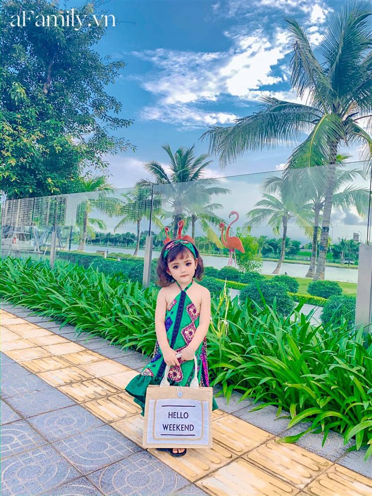 Có con gái thì thích ơi là thích nhưng chắc chắn nhiều mẹ sẽ trải qua cảm giác tức xì khói vì thú vui này của các bé-9