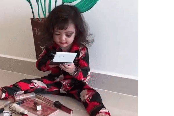 Có con gái thì thích ơi là thích nhưng chắc chắn nhiều mẹ sẽ trải qua cảm giác 