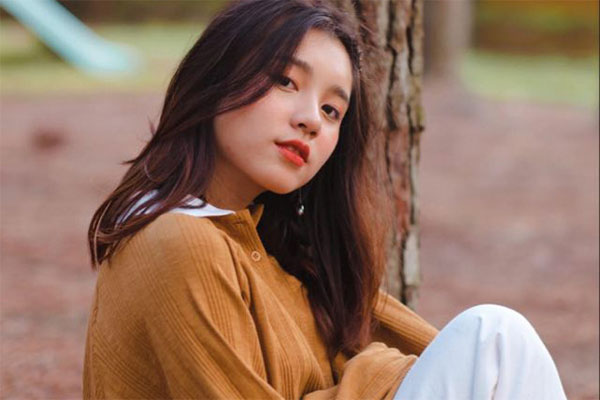 Chiến sĩ công an nghĩa vụ đạt điểm 10 Lịch sử: Bị gãy tay lúc ôn thi nên việc viết lách gặp nhiều khó khăn-3